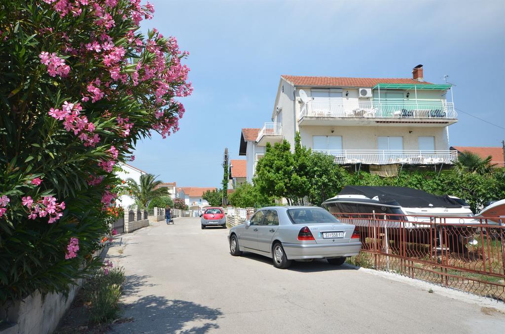 Apartments Ivan Vodice Buitenkant foto
