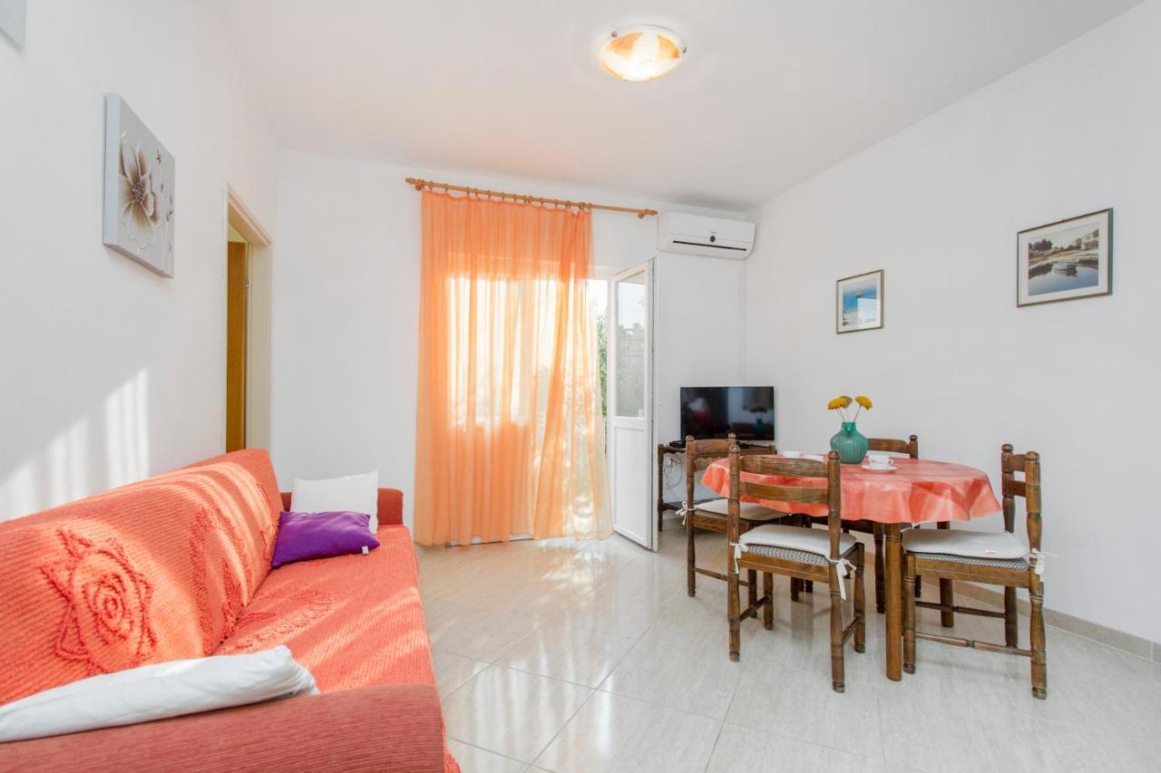 Apartments Ivan Vodice Buitenkant foto