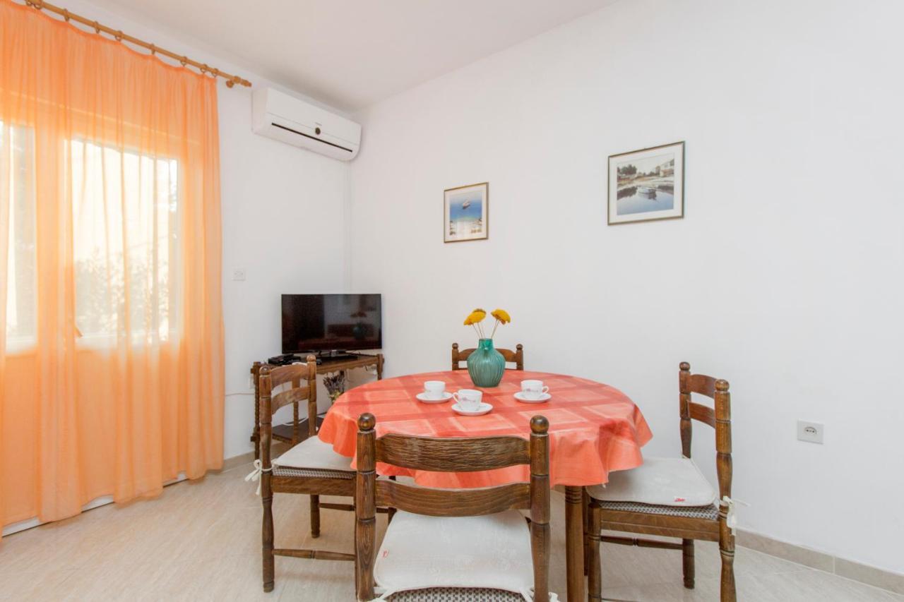 Apartments Ivan Vodice Buitenkant foto