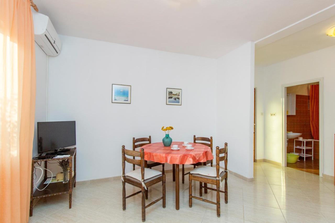 Apartments Ivan Vodice Buitenkant foto