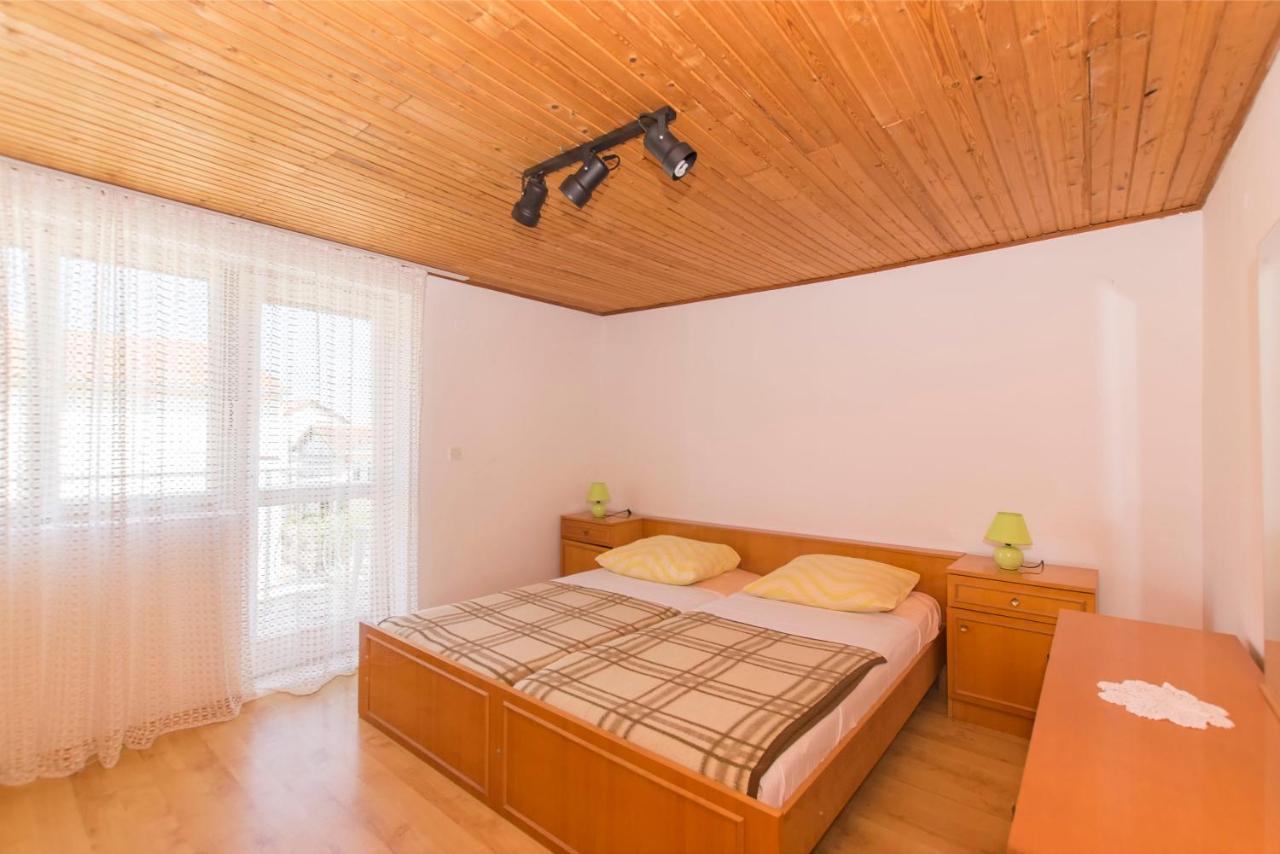 Apartments Ivan Vodice Buitenkant foto